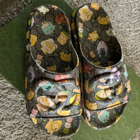 Gucci Slide - Picture 1 of 4
